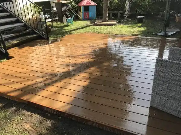 Terrasse bois vue ensemble - Parisy Espaces Verts, paysagiste dans l'Eure (27)